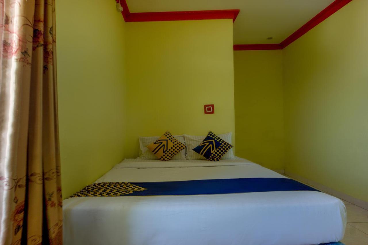 Hotel Oyo 1790 Bintang Makassar